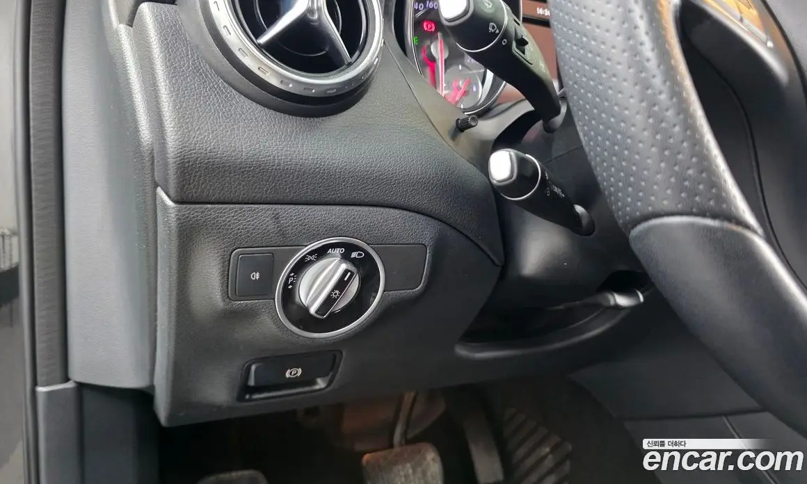 Mercedes-Benz GLA-Class 2016 2.1 автомат (гидро), фото 16