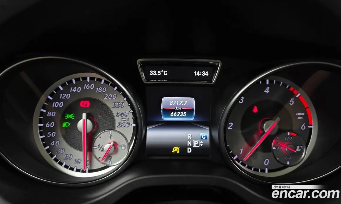 Mercedes-Benz GLA-Class 2016 2.1 автомат (гидро), фото 8