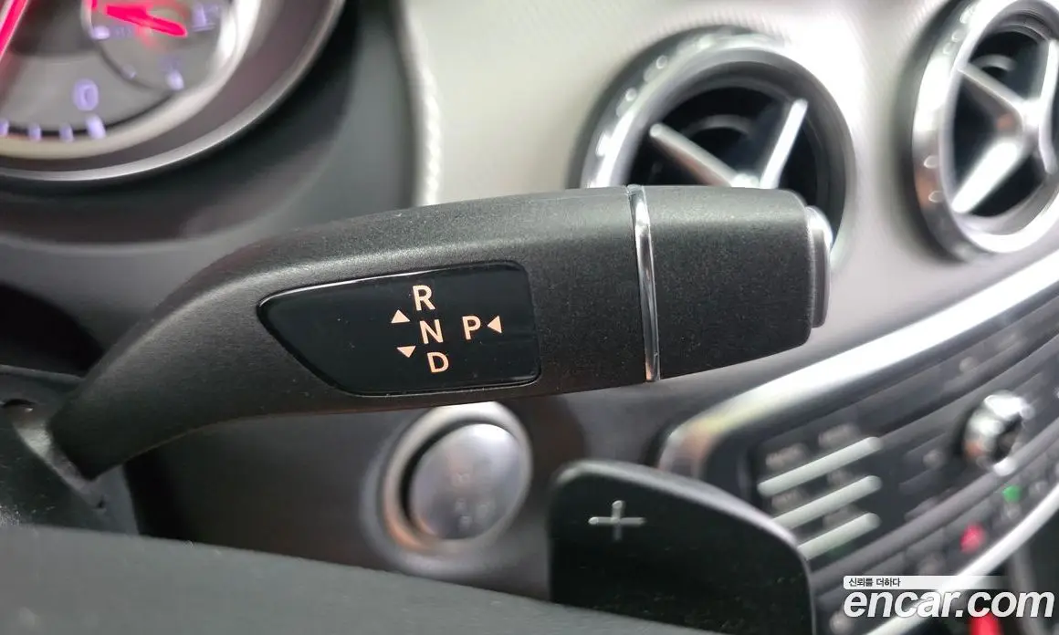 Mercedes-Benz GLA-Class 2016 2.1 автомат (гидро), фото 9