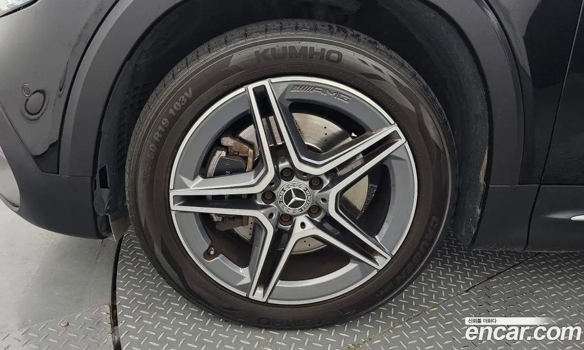 Mercedes-Benz GLB-Class 2020 2.0 автомат (гидро), фото 5 Mercedes-Benz GLB-Class 2020 2.0 автомат (гидро), фото 5
