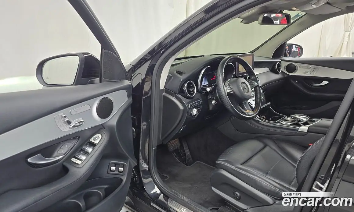 Mercedes-Benz GLC-Class 2018 2.0 автомат (гидро), фото 13