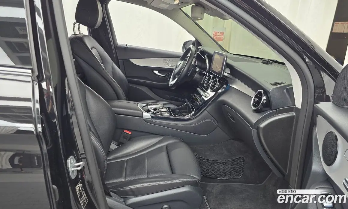 Mercedes-Benz GLC-Class 2018 2.0 автомат (гидро), фото 16