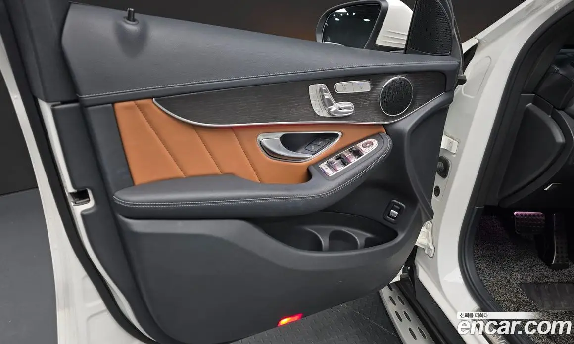 Mercedes-Benz GLC-Class 2022 2.0 автомат (гидро), фото 13