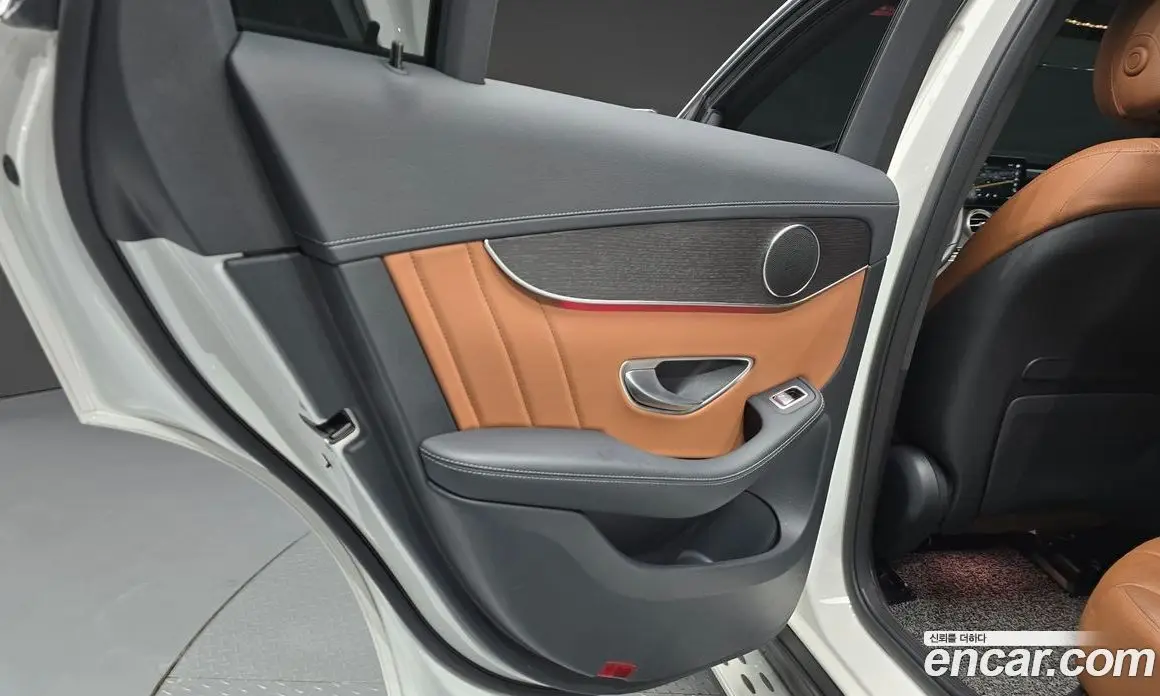 Mercedes-Benz GLC-Class 2022 2.0 автомат (гидро), фото 14