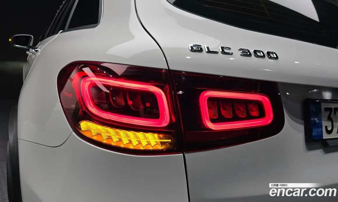 Mercedes-Benz GLC-Class 2022 2.0 автомат (гидро), фото 8