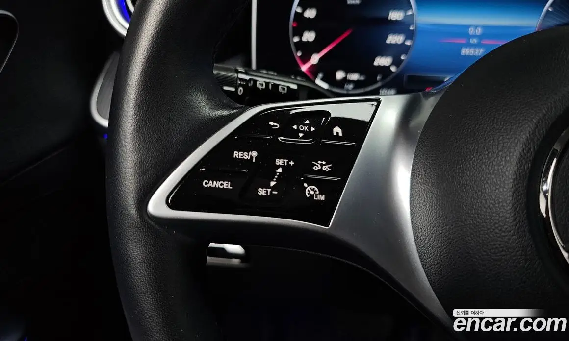 Mercedes-Benz GLC-Class 2023 2.0 автомат (гидро), фото 32