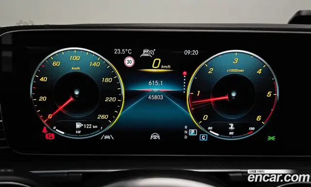 Mercedes-Benz GLE-Class 2023 2.9 автомат (гидро), миниатюра 10