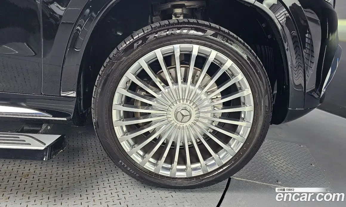 Mercedes-Benz GLS-Class 2023 4.0 автомат (гидро), фото 6