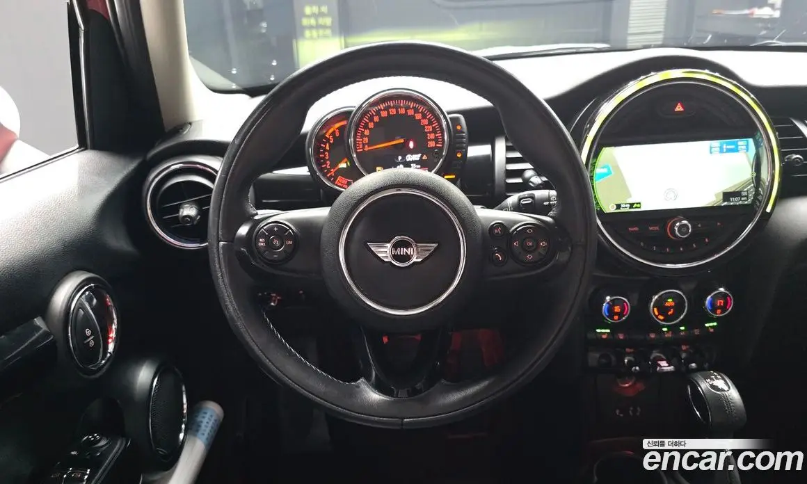 Mini Cooper 2016 1.5 автомат (гидро), фото 13