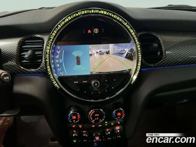 Mini Cooper Convertible 2023 2.0 автомат (гидро), миниатюра 11