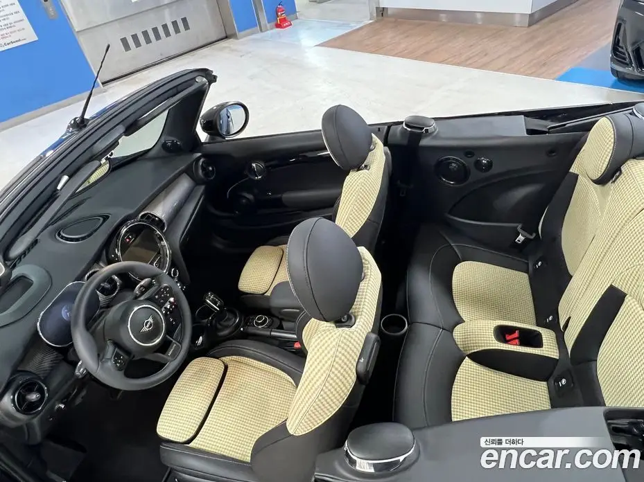 Mini Cooper Convertible 2023 2.0 автомат (гидро), фото 19