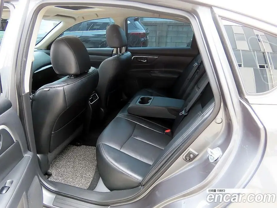 Nissan Altima 2017 2.5 автомат (гидро), фото 6