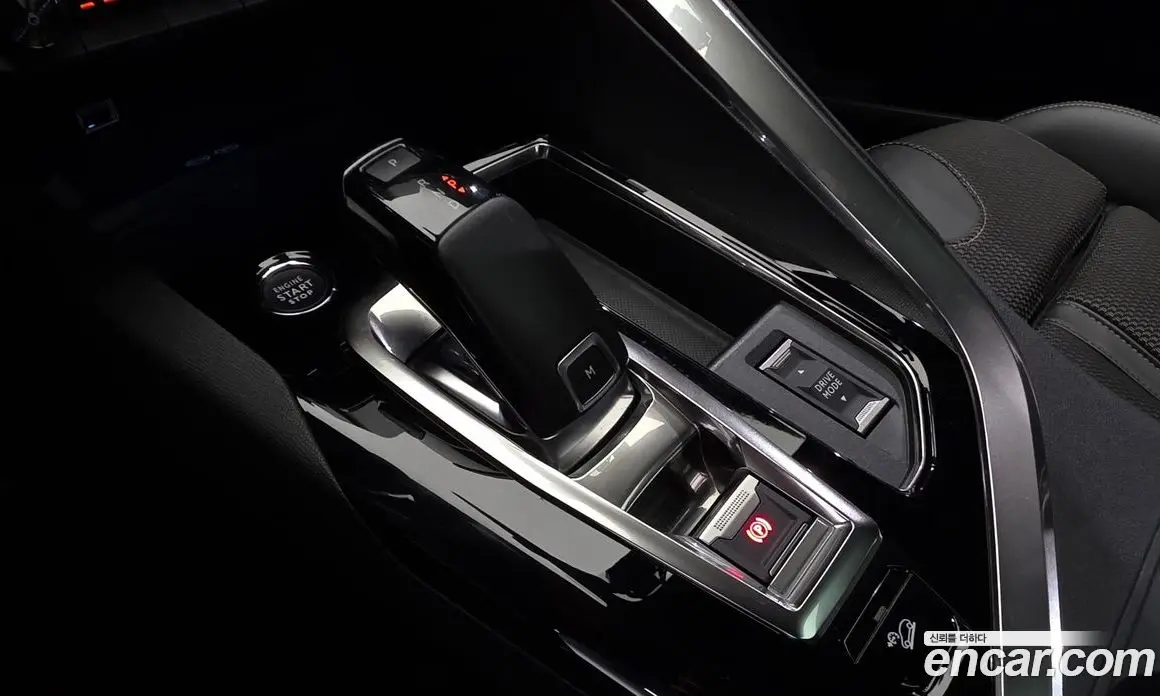 Peugeot 3008 2022 1.2 автомат (гидро), фото 12