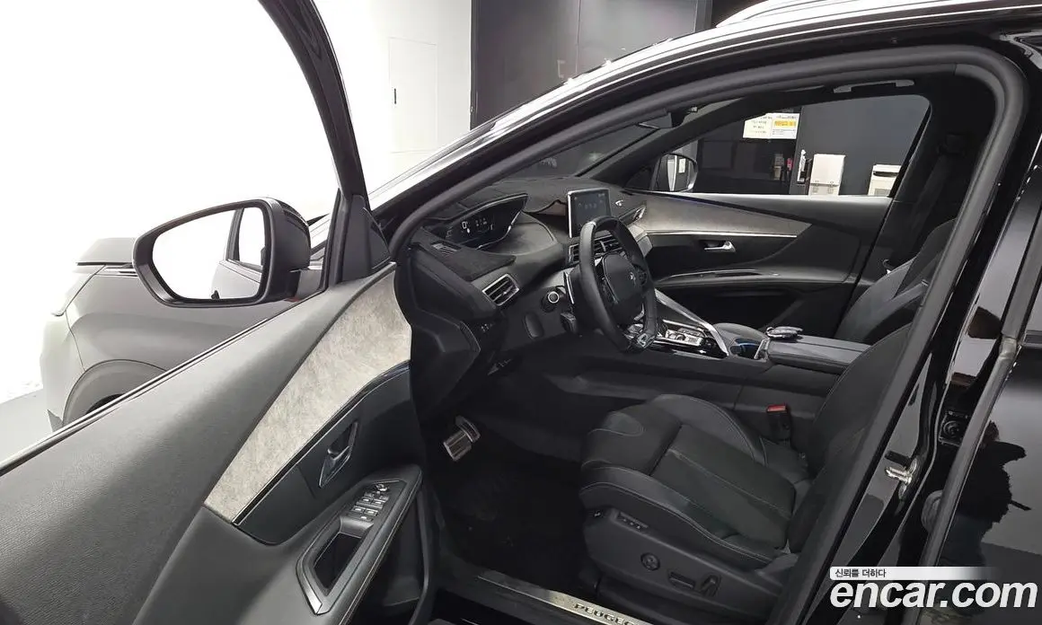 Peugeot 3008 2022 1.2 автомат (гидро), фото 13