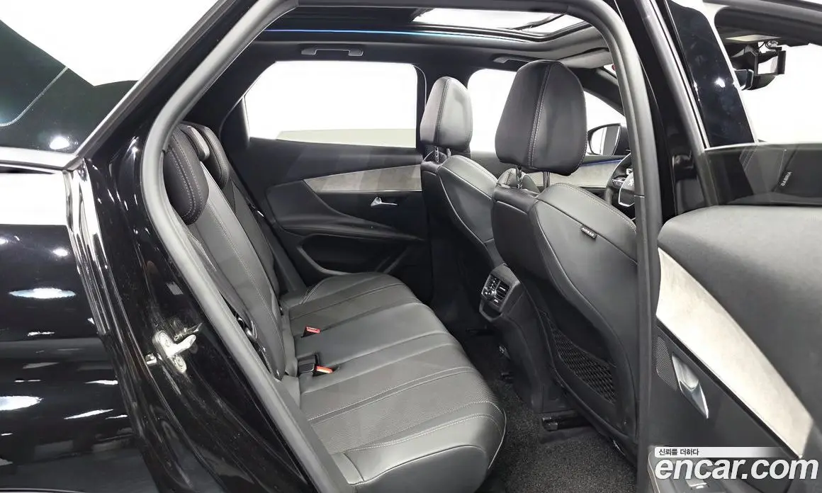Peugeot 3008 2022 1.2 автомат (гидро), фото 18