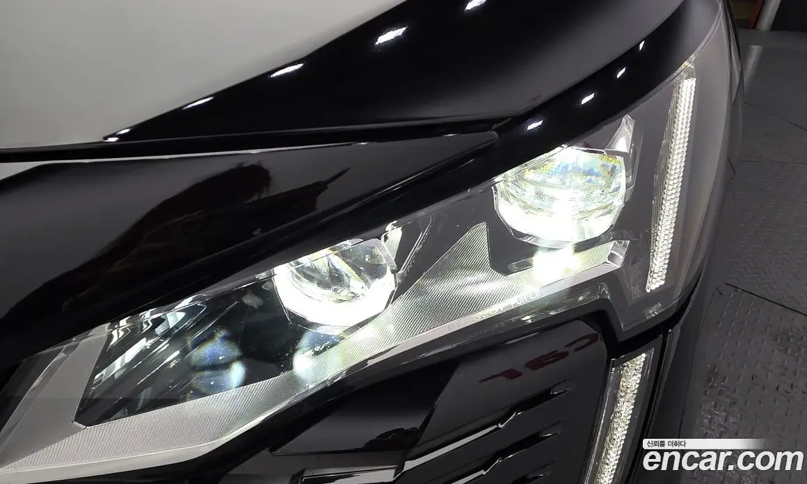 Peugeot 3008 2022 1.2 автомат (гидро), фото 8