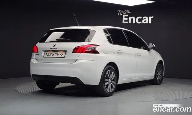 Peugeot 308 2019 1.5 автомат (гидро), миниатюра 2