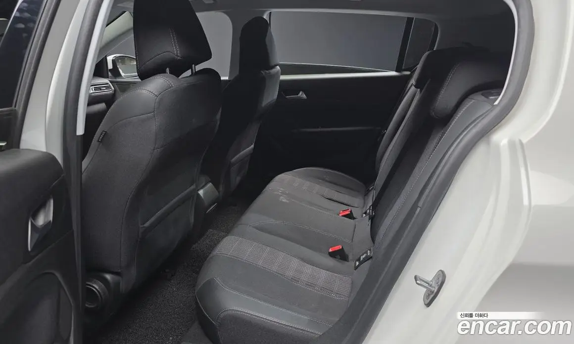 Peugeot 308 2019 1.5 автомат (гидро), фото 11