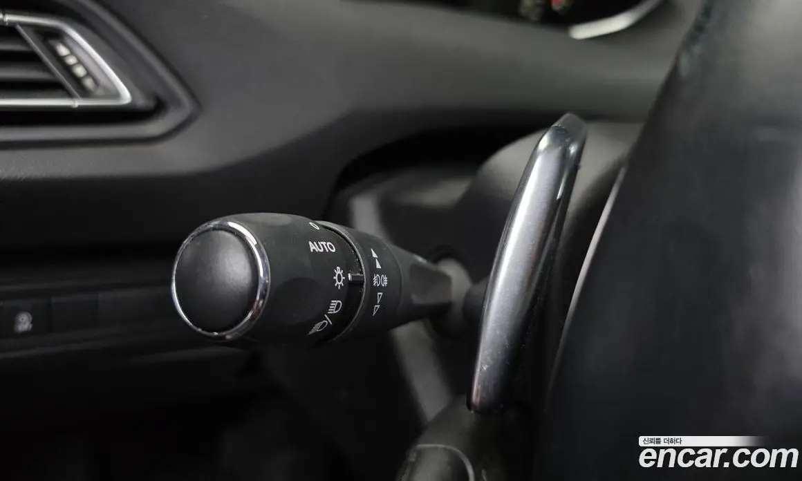 Peugeot 308 2019 1.5 автомат (гидро), фото 16