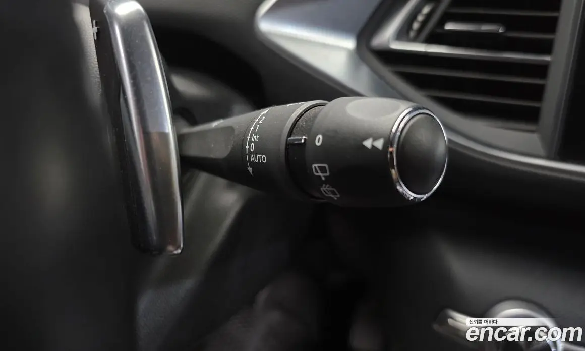 Peugeot 308 2019 1.5 автомат (гидро), фото 17