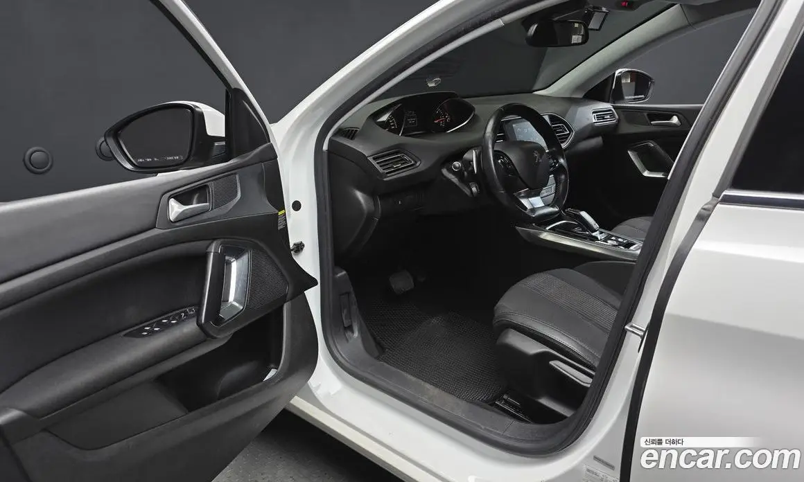 Peugeot 308 2019 1.5 автомат (гидро), фото 10