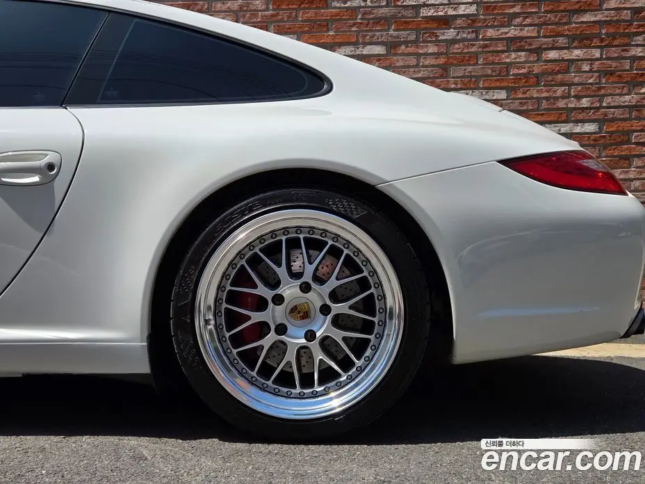 Porsche 911 2009 3.8 автомат (гидро), фото 19 Porsche 911 2009 3.8 автомат (гидро), фото 19
