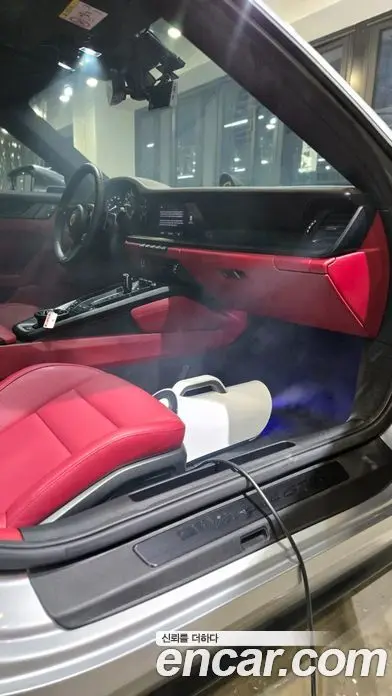Porsche 911 2023 3.0 автомат (гидро), миниатюра 3