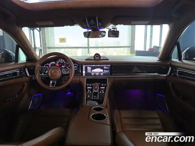 Porsche Panamera 2019 4.0 автомат (гидро), миниатюра 7