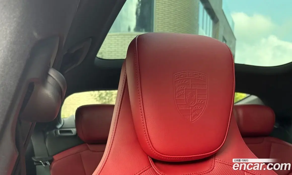 Porsche Taycan 2021 5.0 автомат (гидро), фото 9