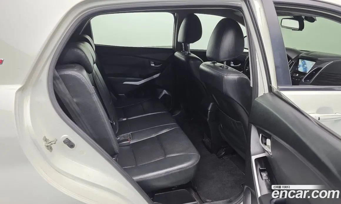 SsangYong Korando 2016 2.2 автомат (гидро), фото 12