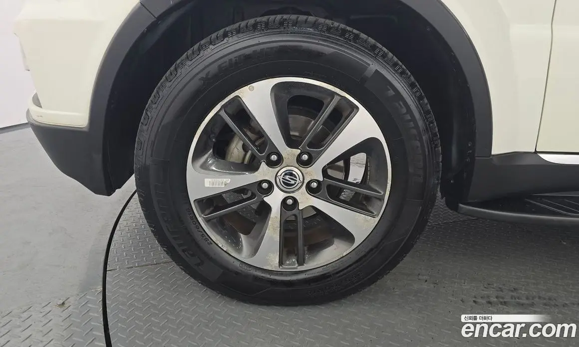 SsangYong Rexton 2015 2.0 автомат (гидро), фото 5
