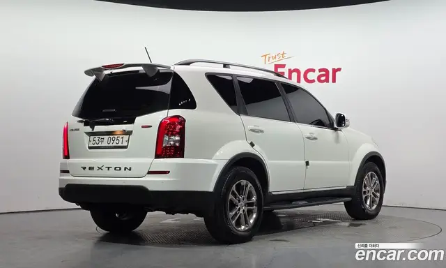 SsangYong Rexton 2015 2.2 автомат (гидро), миниатюра 2