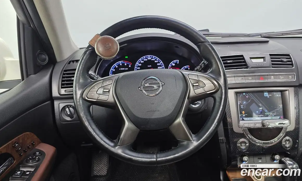 SsangYong Rexton 2015 2.2 автомат (гидро), фото 16