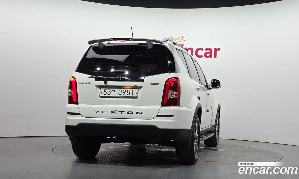 SsangYong Rexton 2015 2.2 автомат (гидро), фото 4