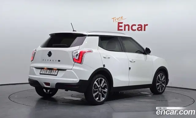 SsangYong TIBOLI 2015 1.6 автомат (гидро), миниатюра 2