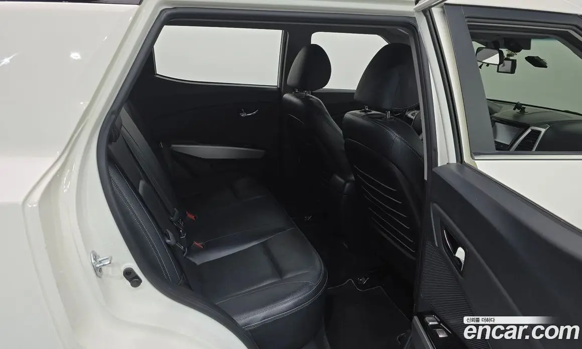 SsangYong TIBOLI 2015 1.6 автомат (гидро), фото 11
