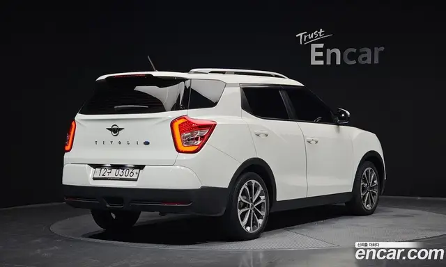 SsangYong TIBOLI 2016 1.6 автомат (гидро), миниатюра 2
