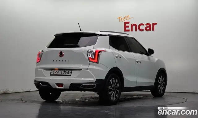 SsangYong TIBOLI 2018 1.6 автомат (гидро), миниатюра 2