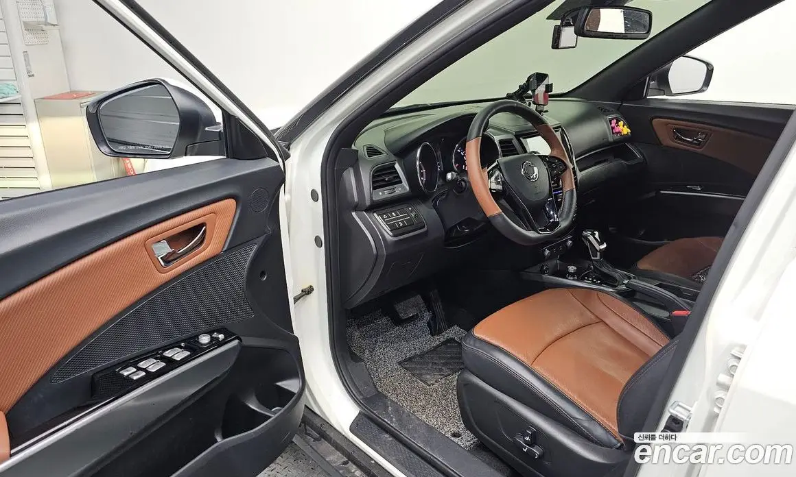 SsangYong TIBOLI 2018 1.6 автомат (гидро), фото 10