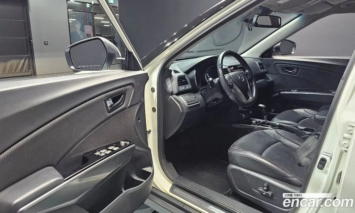 SsangYong TIBOLI 2018 1.6 автомат (гидро), фото 10