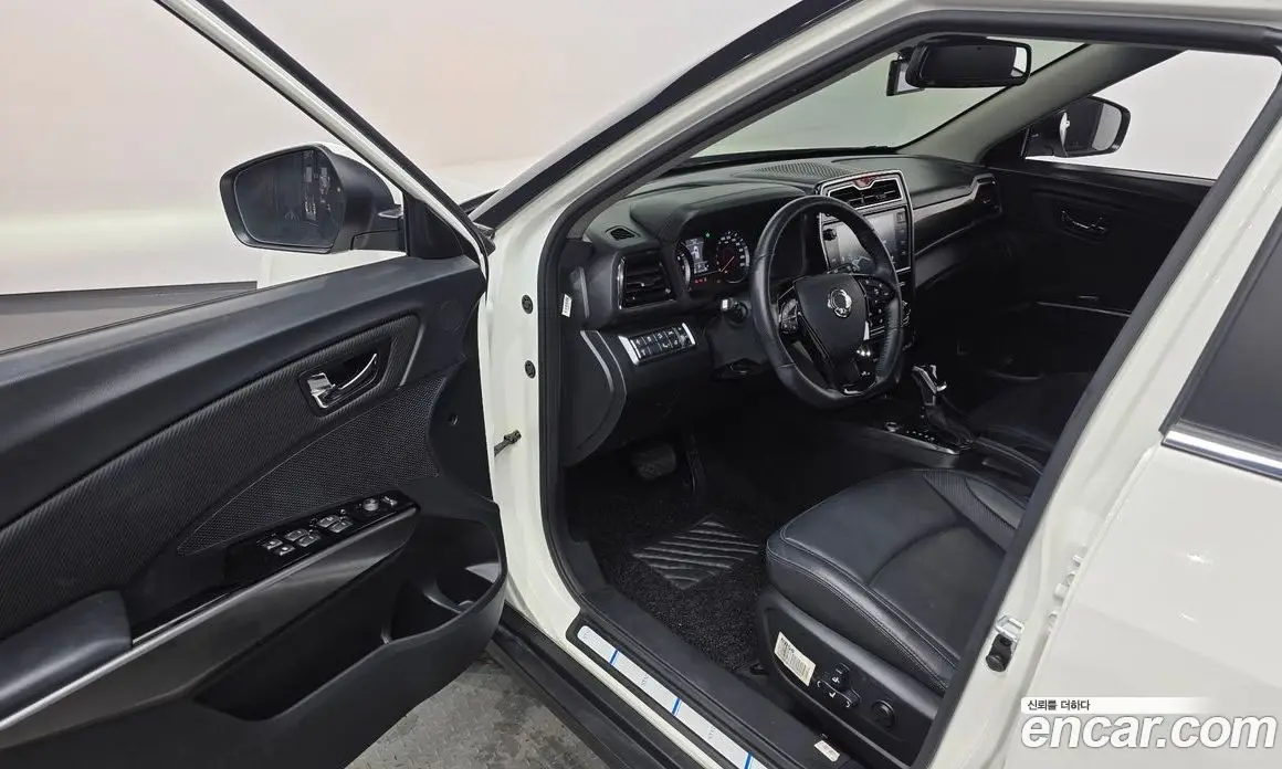 SsangYong TIBOLI 2020 1.5 автомат (гидро), фото 13