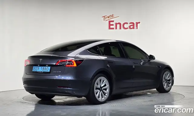 Tesla Model 3 2021 0.2 автомат (гидро), миниатюра 2