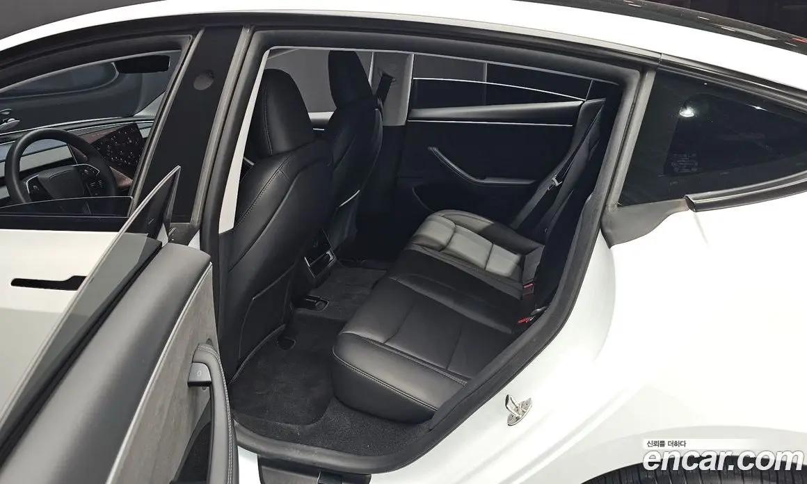 Tesla Model 3 2024 0.2 автомат (гидро), фото 17