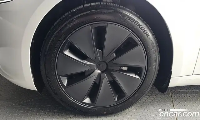 Tesla Model 3 2024 0.2 автомат (гидро), миниатюра 5