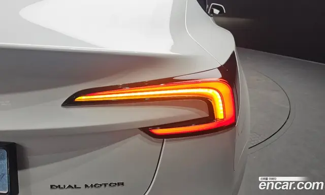 Tesla Model 3 2024 0.2 автомат (гидро), миниатюра 9