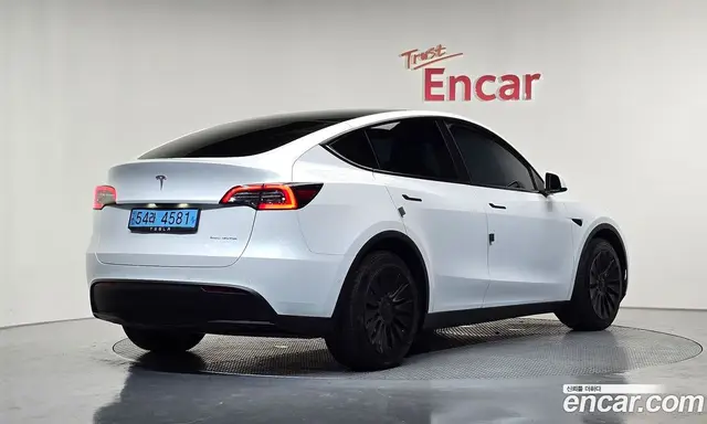 Tesla Model Y, 2021, 56 030 км