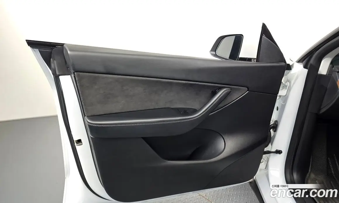 Tesla Model Y 2021 0.2 автомат (гидро), фото 13