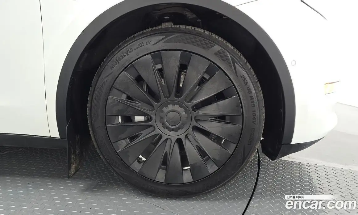 Tesla Model Y 2021 0.2 автомат (гидро), фото 6