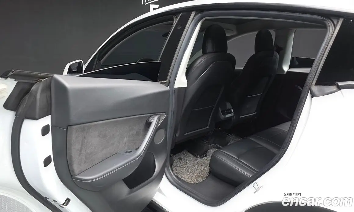 Tesla Model Y 2021 0.2 автомат (гидро), фото 15