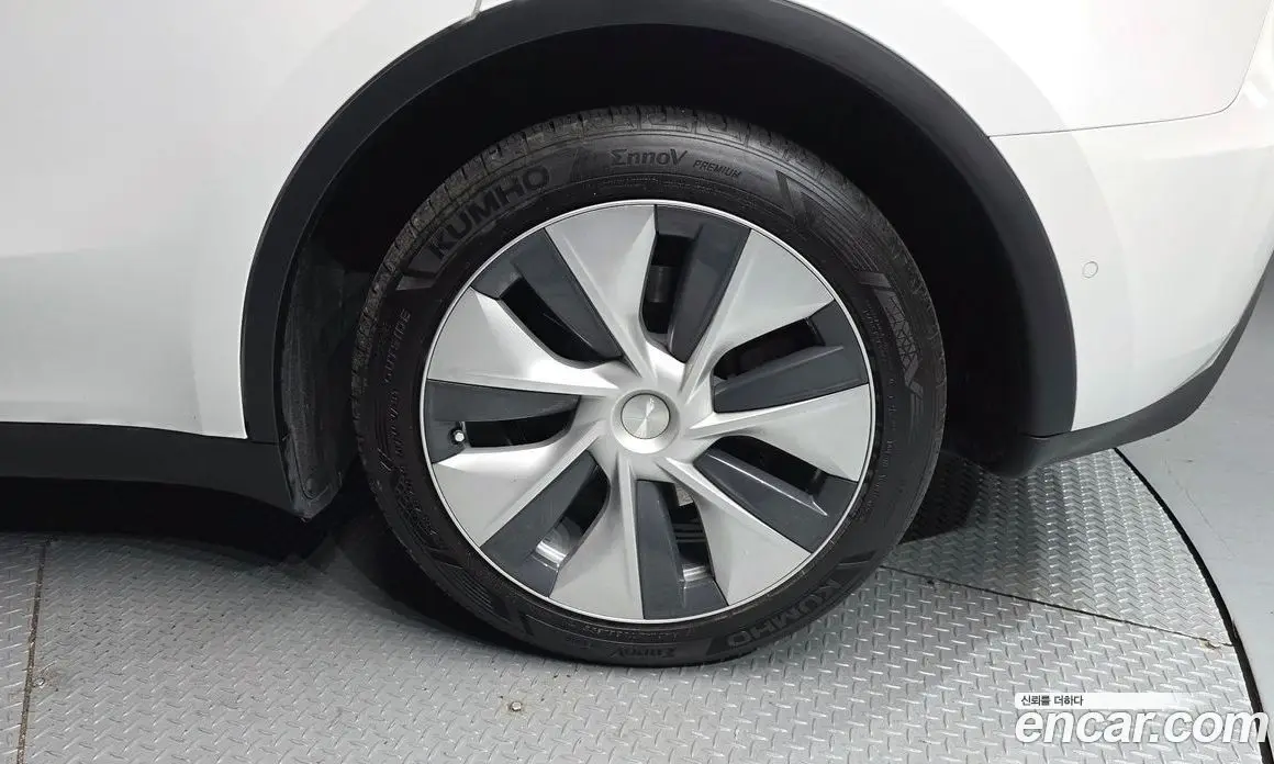 Tesla Model Y 2021 0.2 автомат (гидро), фото 6
